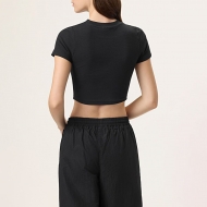 Fila HAILEY BIEBER BABY TEE BLACK Bild 2