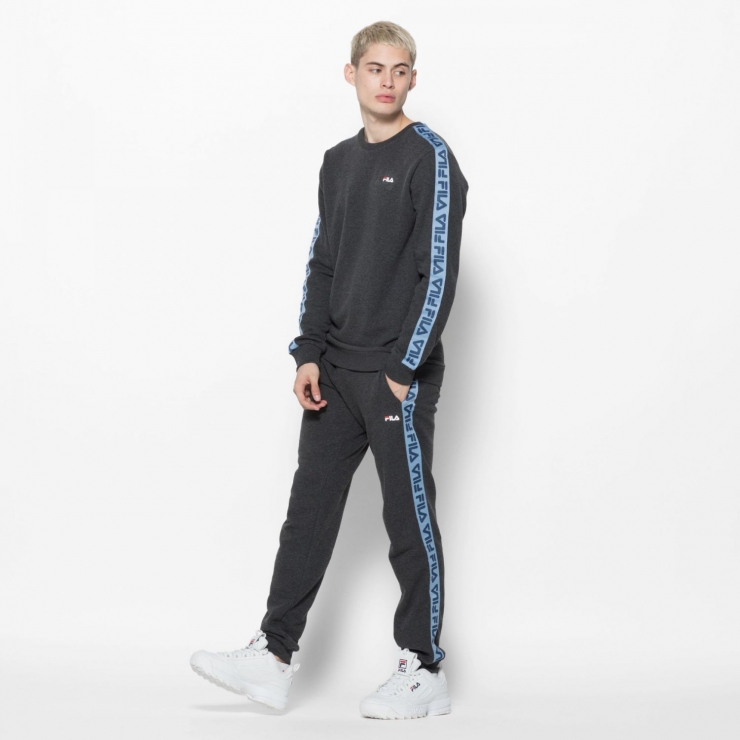 fila sweat outfit