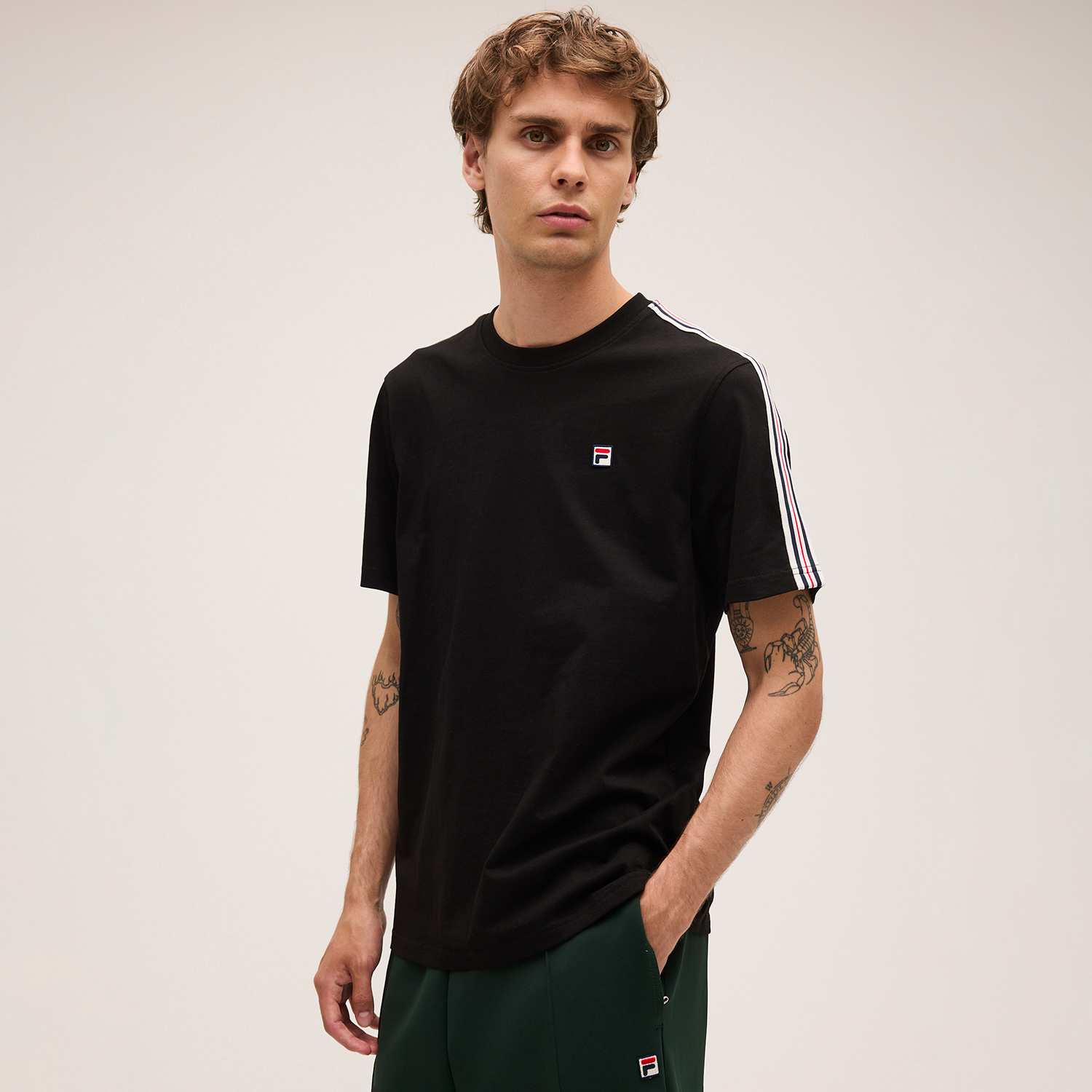 Fila BIELLA regular taped t-shirt Bild 1