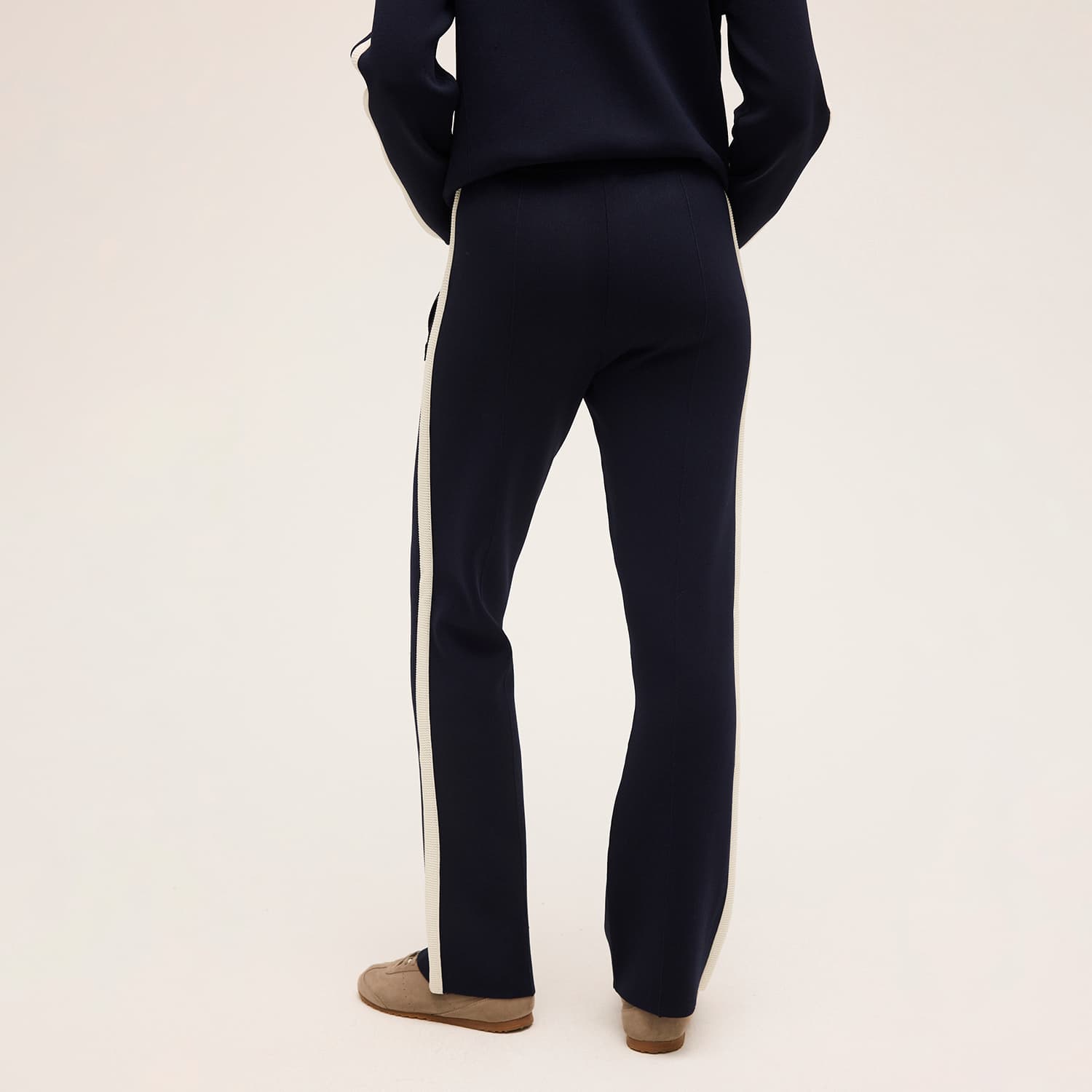 Fila CORTINA wide straight taped technical knit track pants Bild 2
