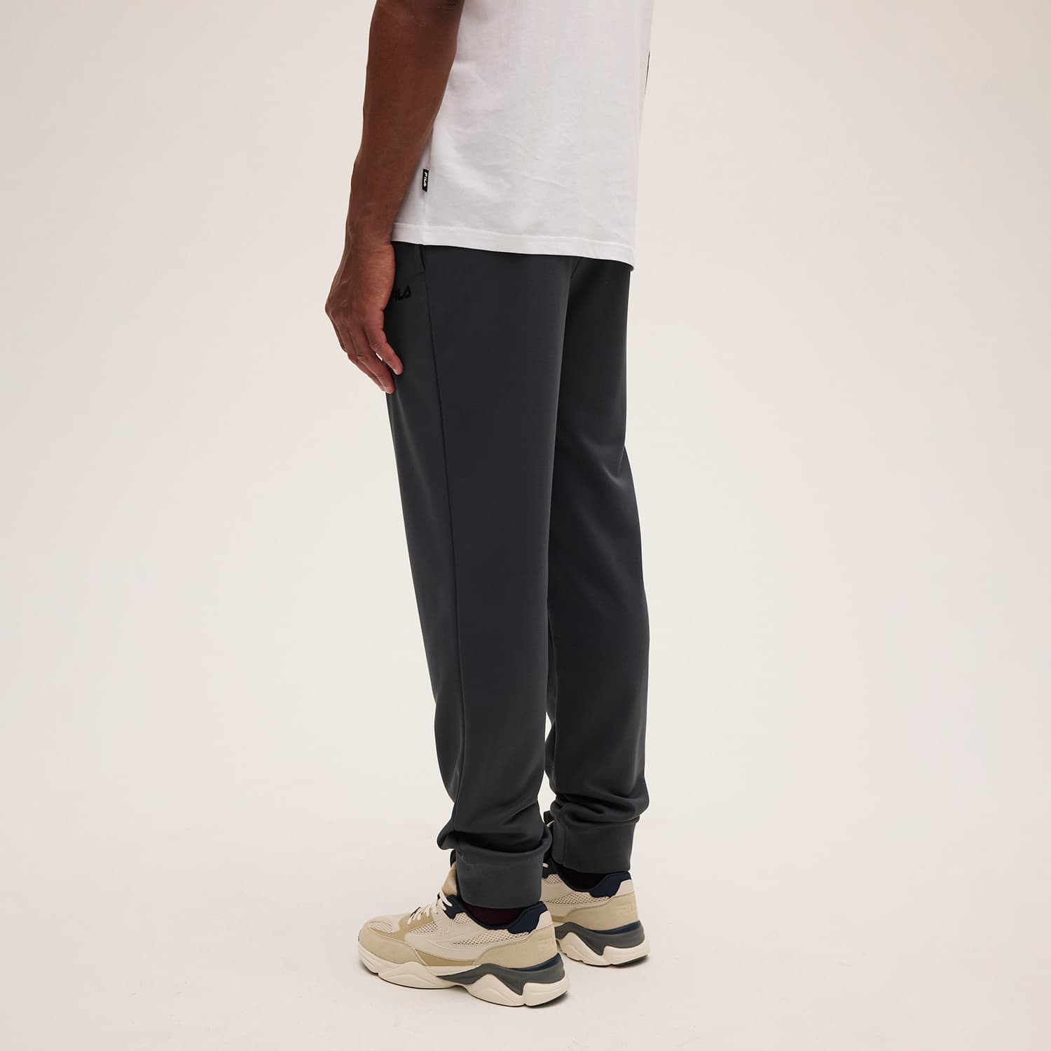 Fila MANTANA regular graphic sweatpants Bild 2