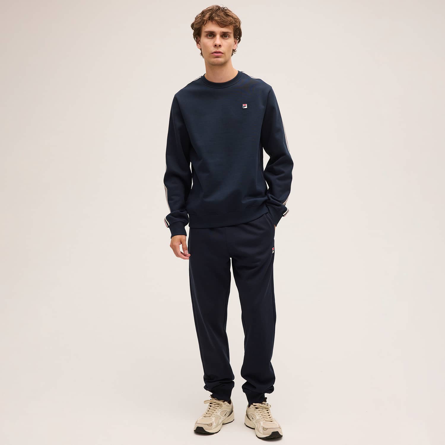 Fila BIELLA regular taped crew sweat Bild 3