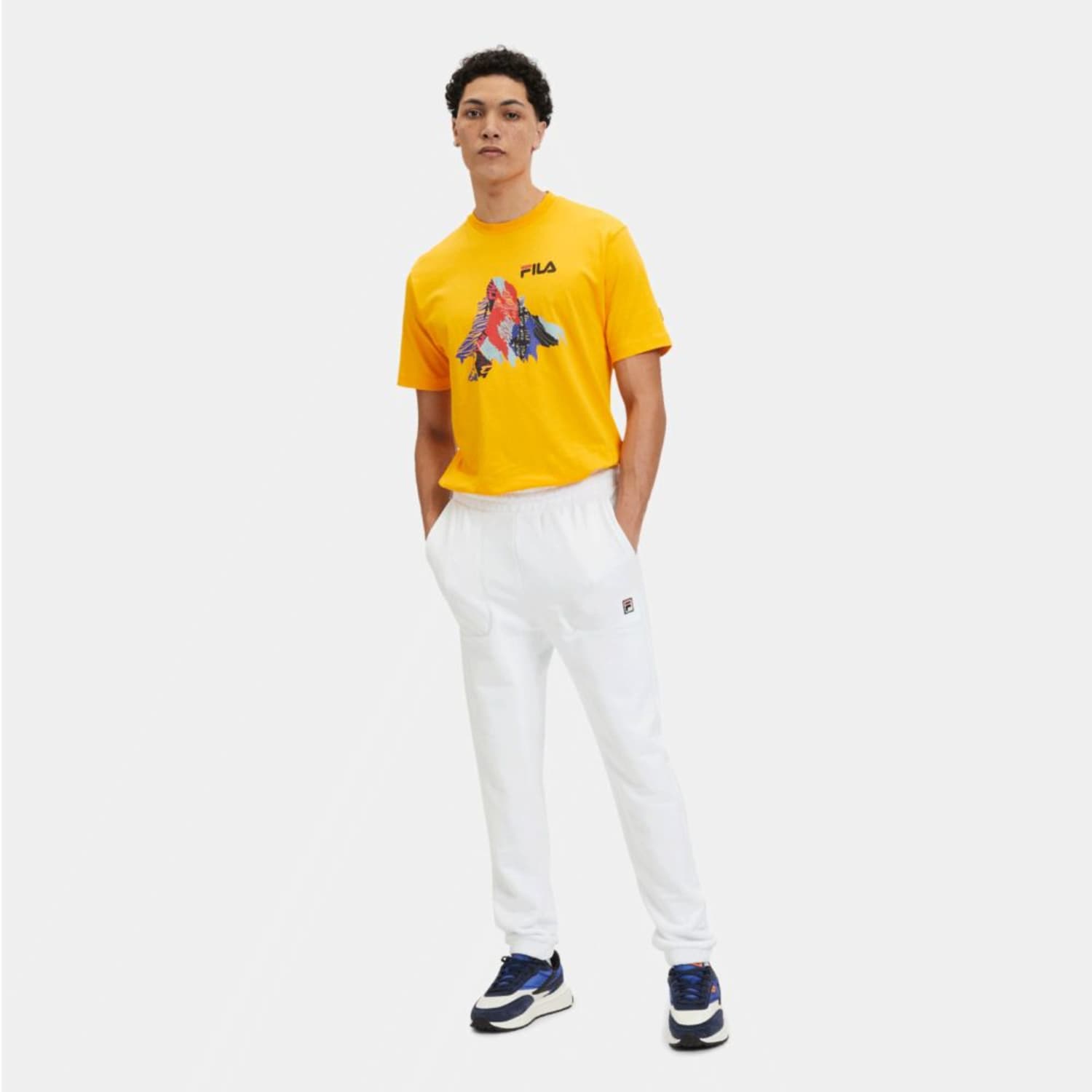 Fila Cuffed sweatpants with contrast stitching white Bild 3