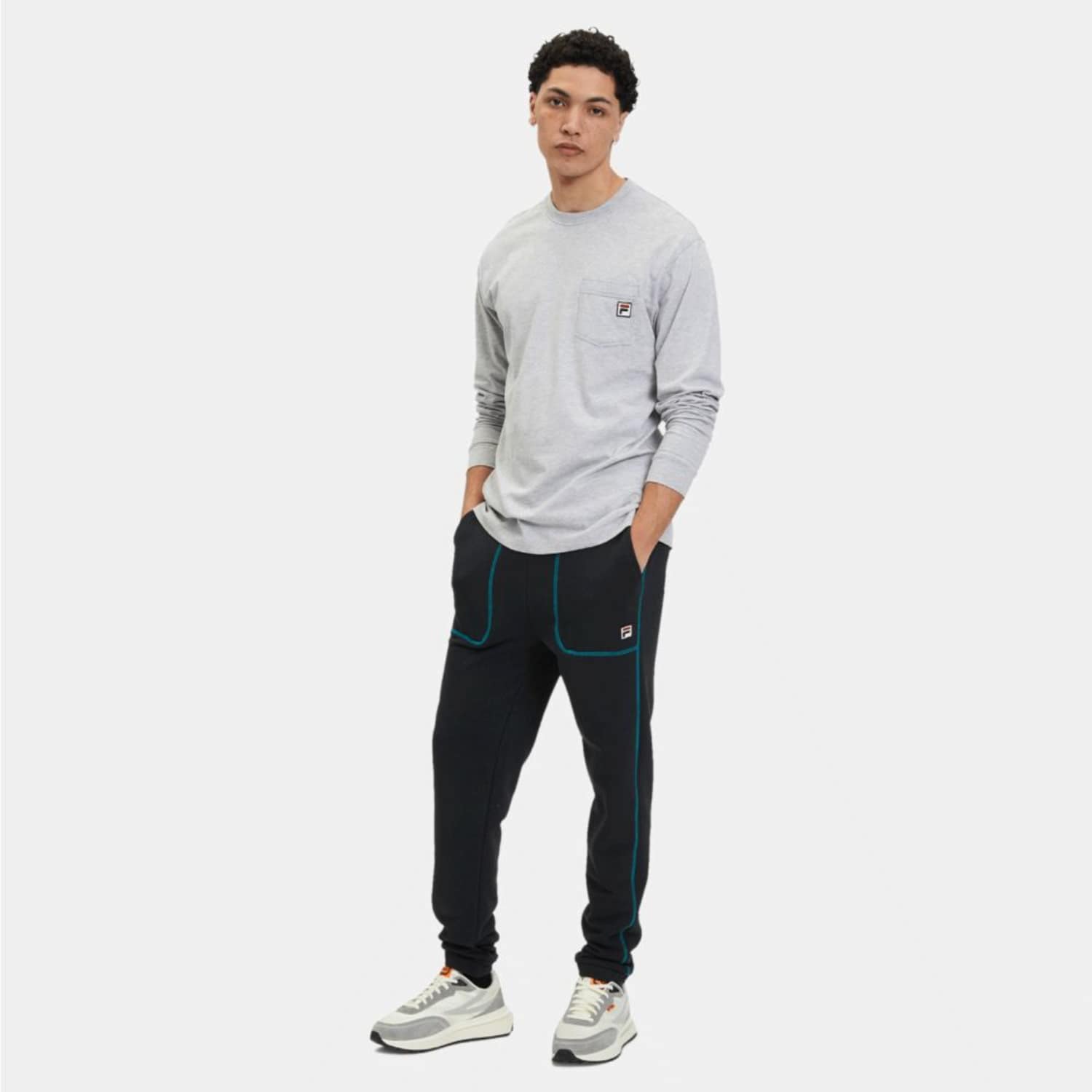 Fila Cuffed sweatpants with contrast stitching black Bild 3