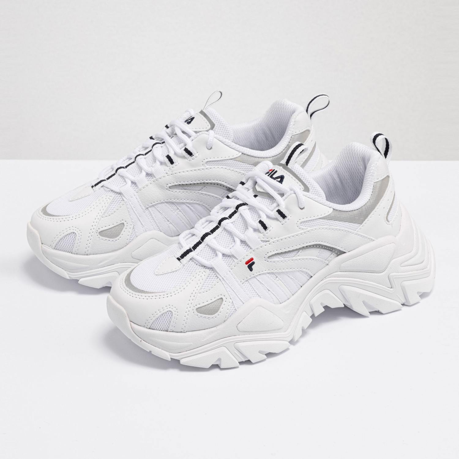 white fila electrove