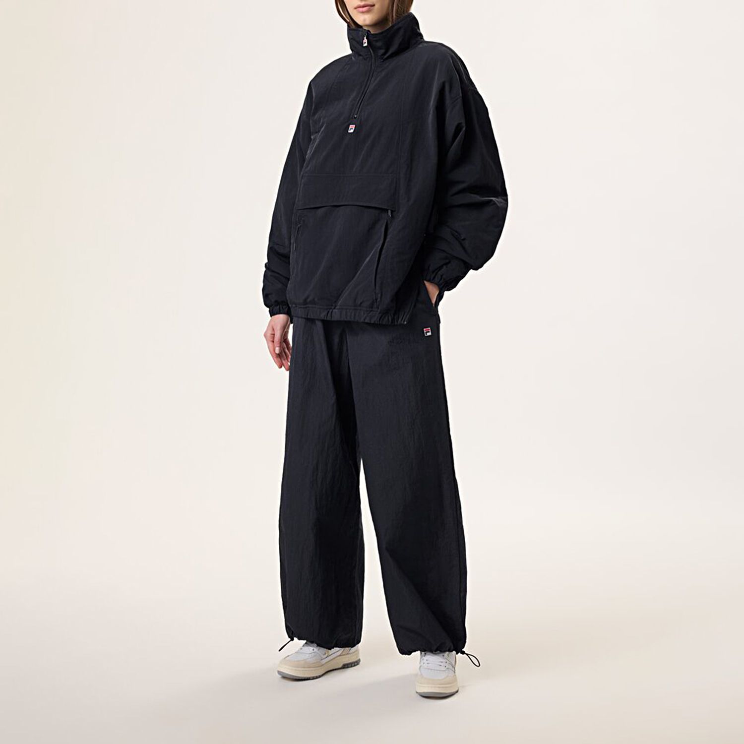 Fila HAILEY BIEBER CRINKLE PANTS BLACK Bild 3