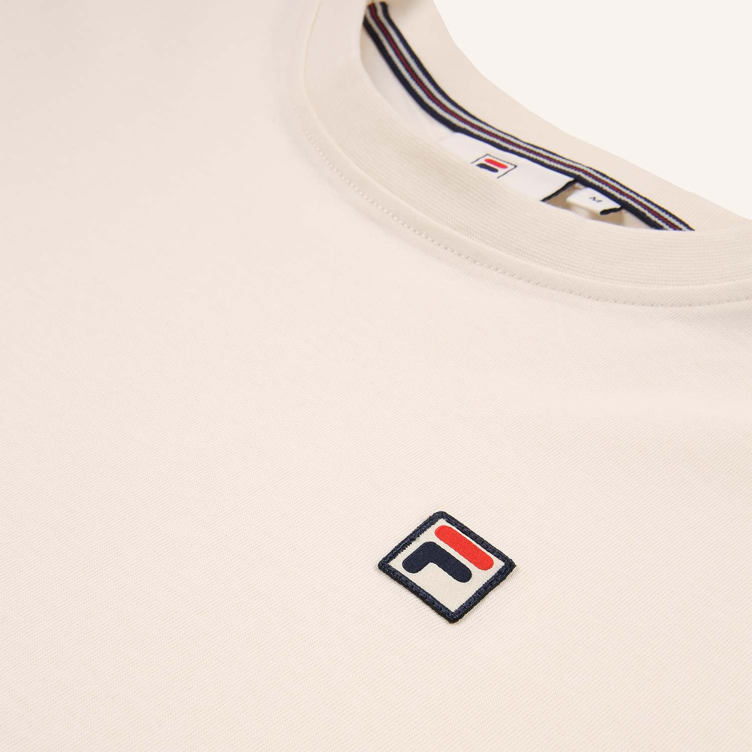 Fila BIELLA regular taped t-shirt Bild 4