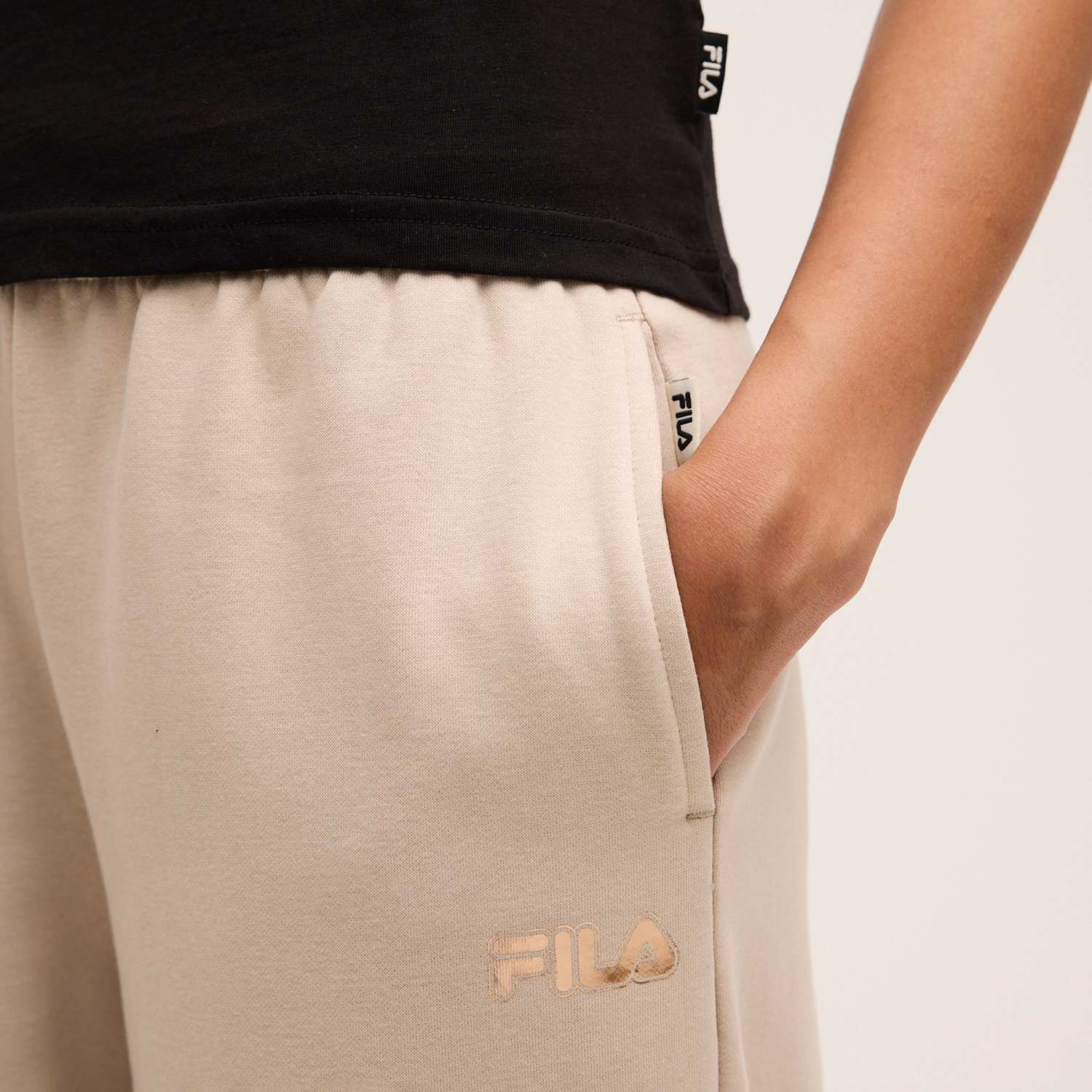 Fila CALICE regular wide graphic sweat pants Bild 4
