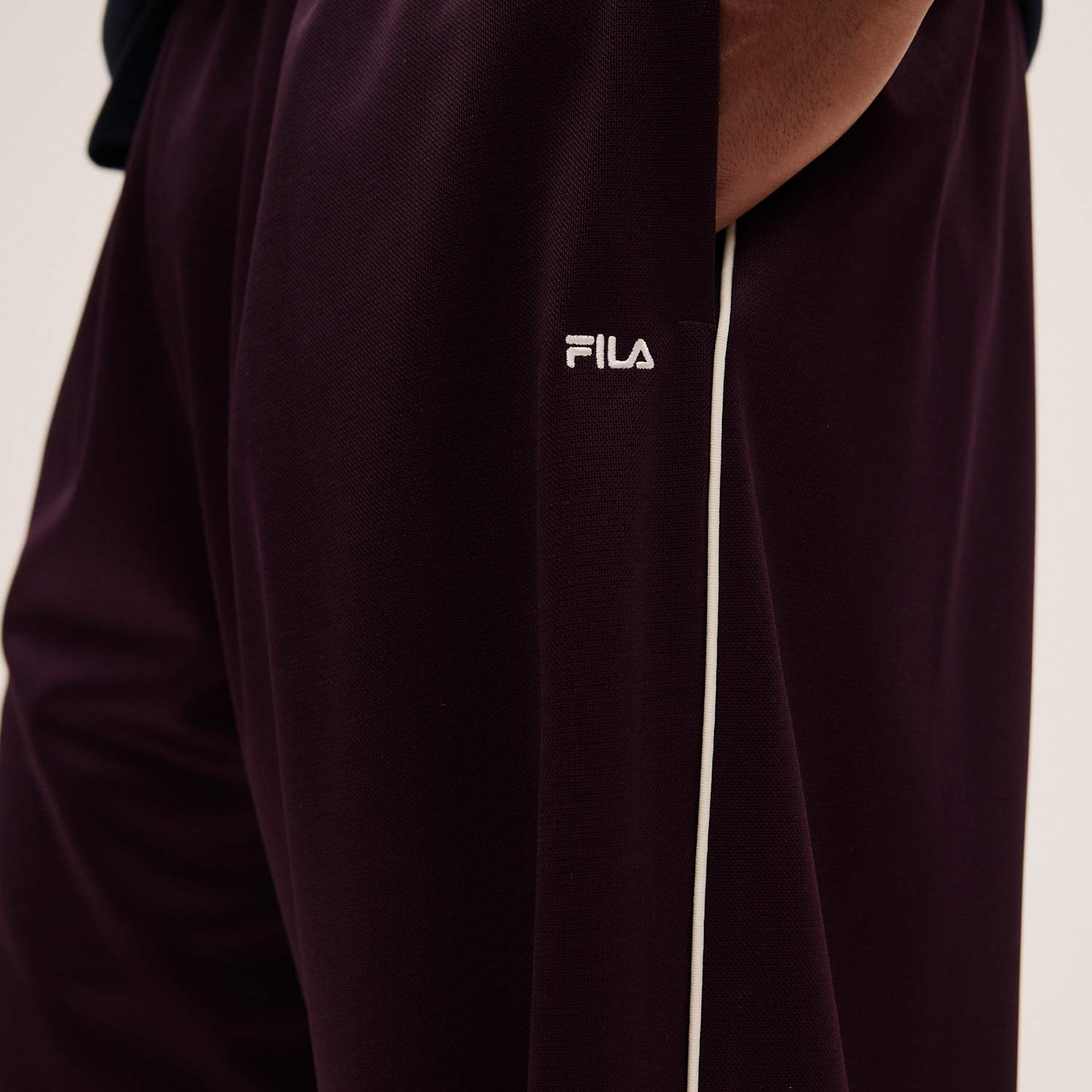 Fila LAVIS relaxed straight piping track pants Bild 4